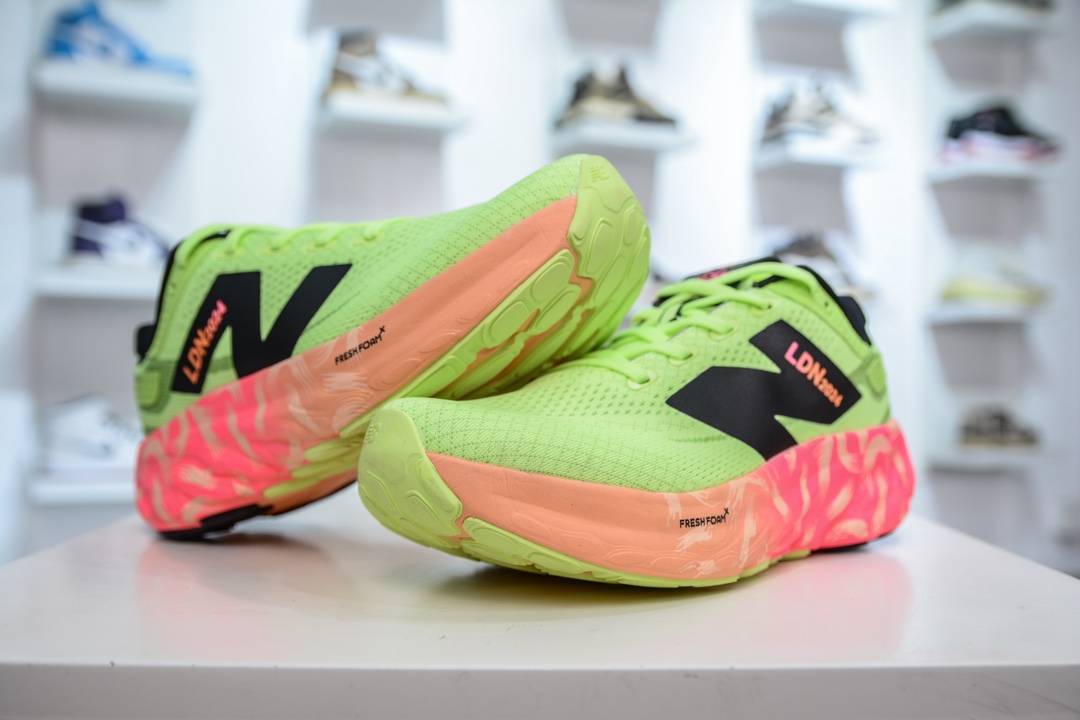 F版 New Balance Fresh Foam X 1080V13 系列低帮轻量化厚底健身休闲运动慢跑鞋 M1080LDN