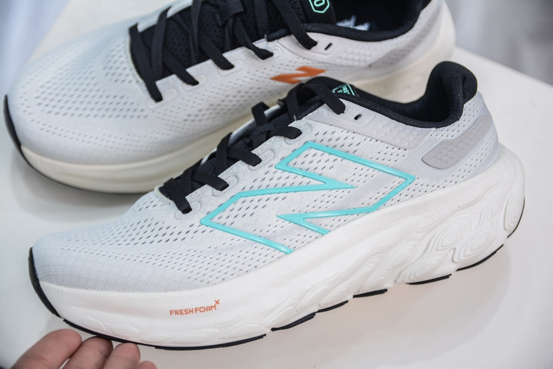 F版 New Balance Fresh Foam X 1080V13 系列低帮轻量化厚底健身休闲运动慢跑鞋 M1080AFF