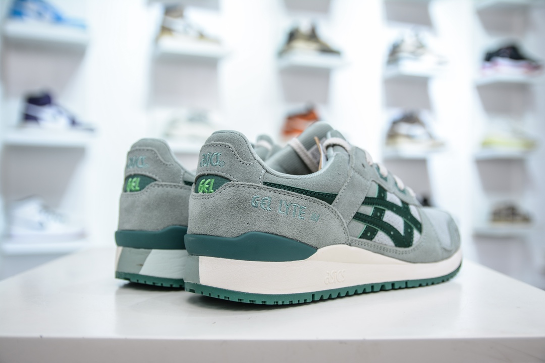 亚瑟士 Asics Gel-Lyte 3 OG 反毛皮织物休闲跑步鞋 1201A296-300