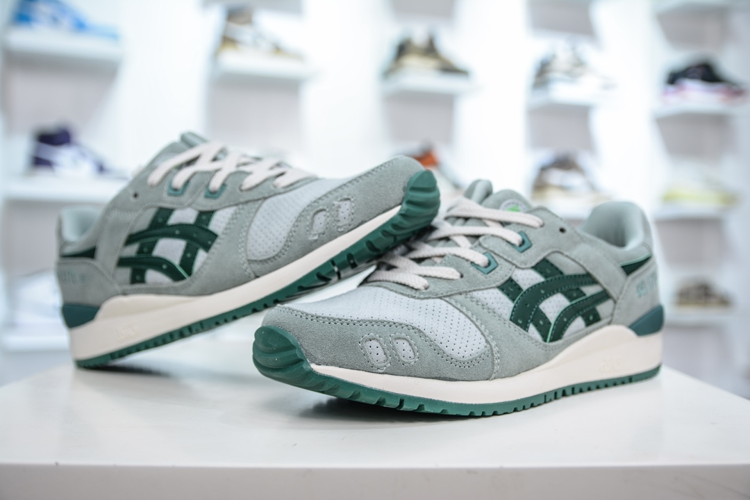 亚瑟士 Asics Gel-Lyte 3 OG 反毛皮织物休闲跑步鞋 1201A296-300