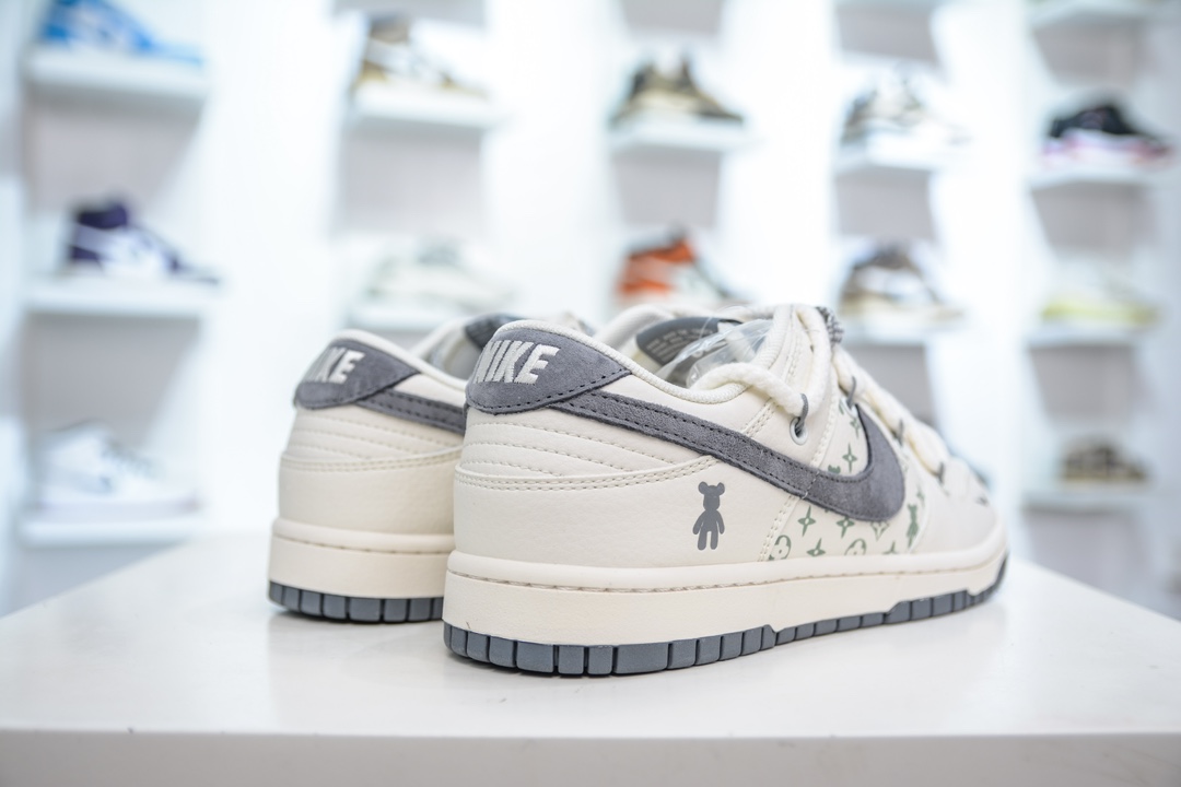 Nike SB Dunk Low x Louis Vuitton x Bearbrick 三方联名 LV 暴力熊 白灰小钩绑带满天星 SJ2068-289