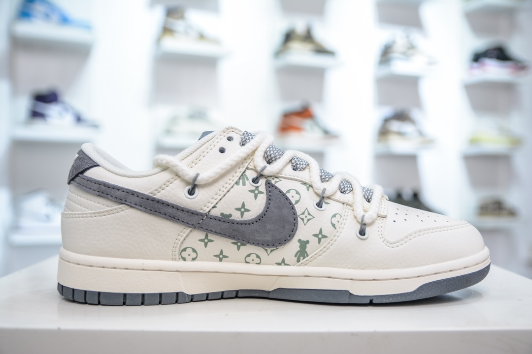 Nike SB Dunk Low x Louis Vuitton x Bearbrick 三方联名 LV 暴力熊 白灰小钩绑带满天星 SJ2068-289