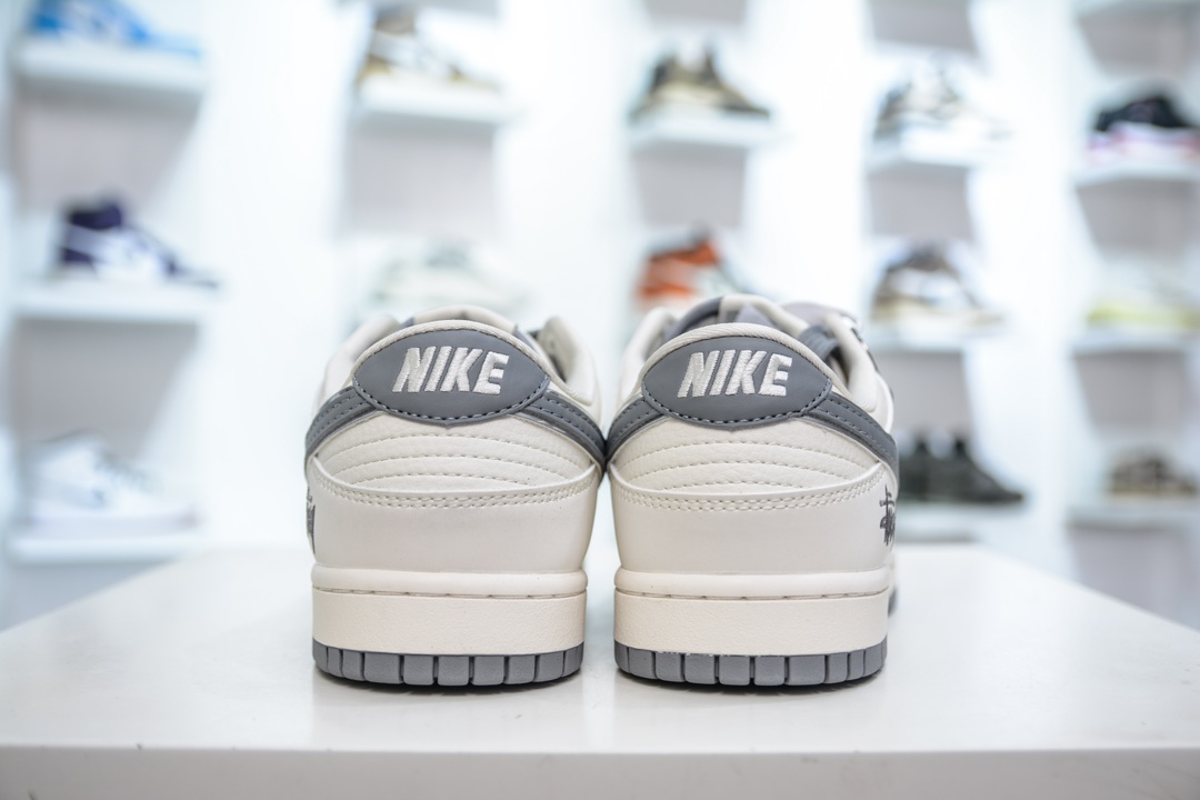 Nike SB Dunk Low x Stussy 斯图西联名-米灰双小钩 DQ1098-382