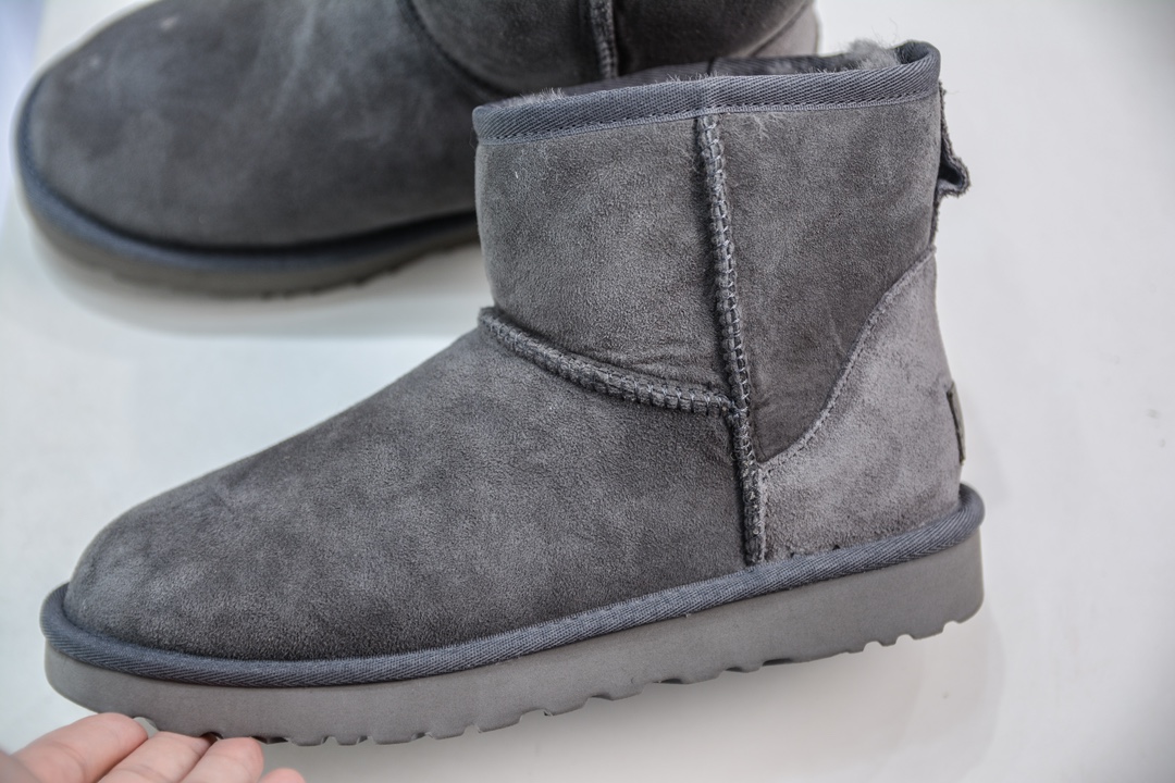 UGG CLASSIC Mini 中筒 1.5CM薄底 灰色 男女款同价 小