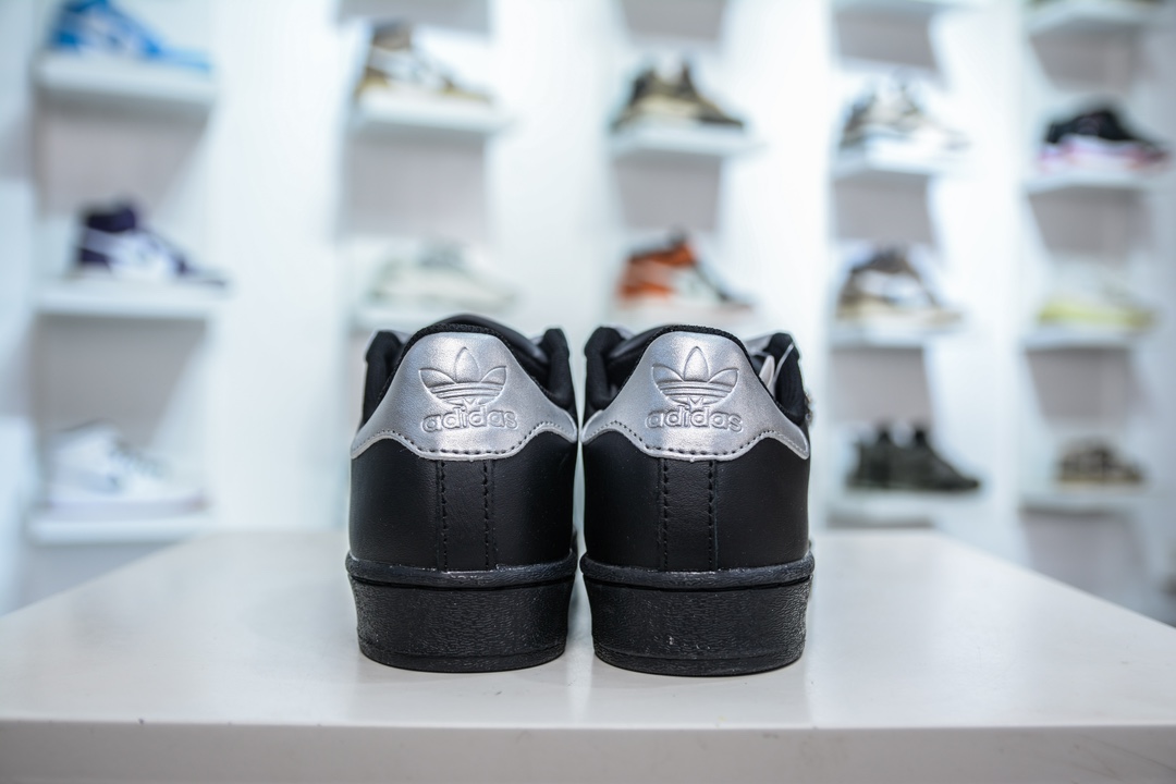 Adidas Originals Superstar ”Black Sliver”经典贝壳头系列低帮百搭休闲运动板鞋 EG4959