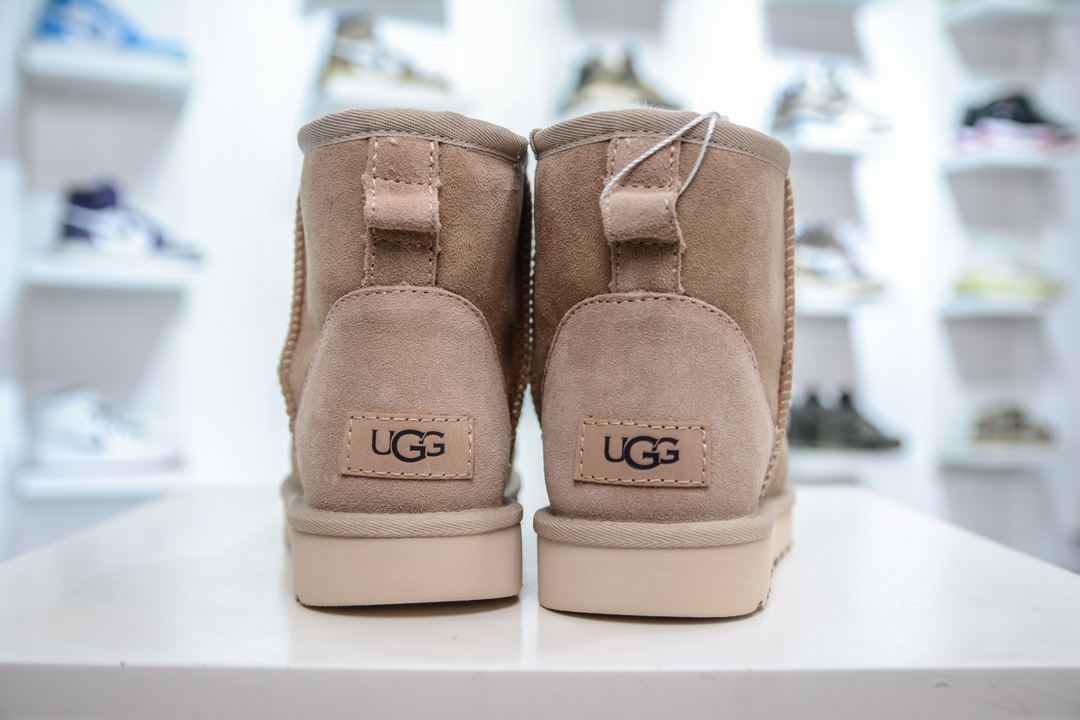 UGG CLASSIC Mini 中筒 1.5CM薄底 沙色