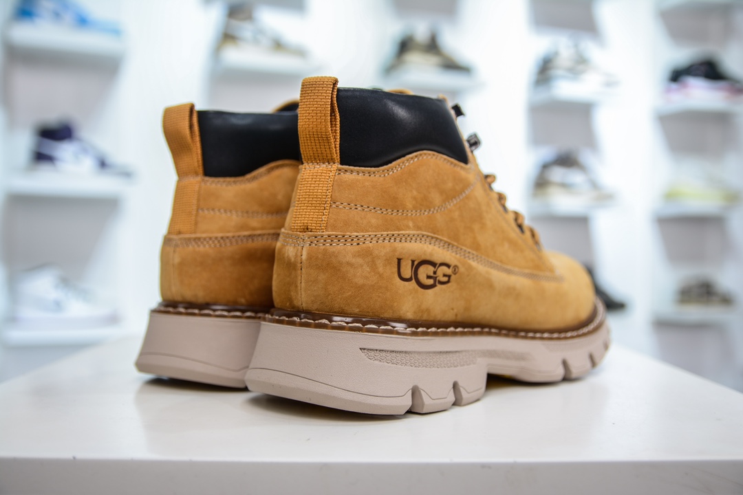 UGG Tasman Weather Hybrid 塔斯曼混合系列中帮轻量休闲马丁靴