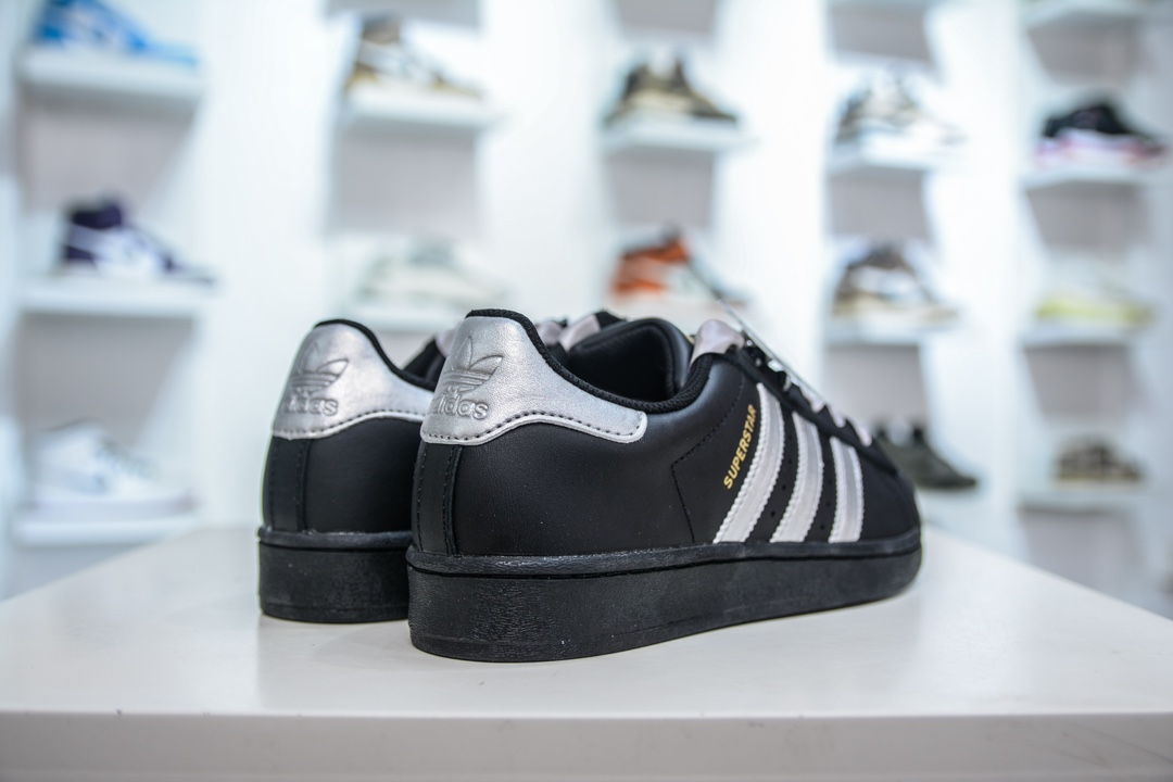 Adidas Originals Superstar 2024全新版本 贝壳头系列 EG4959