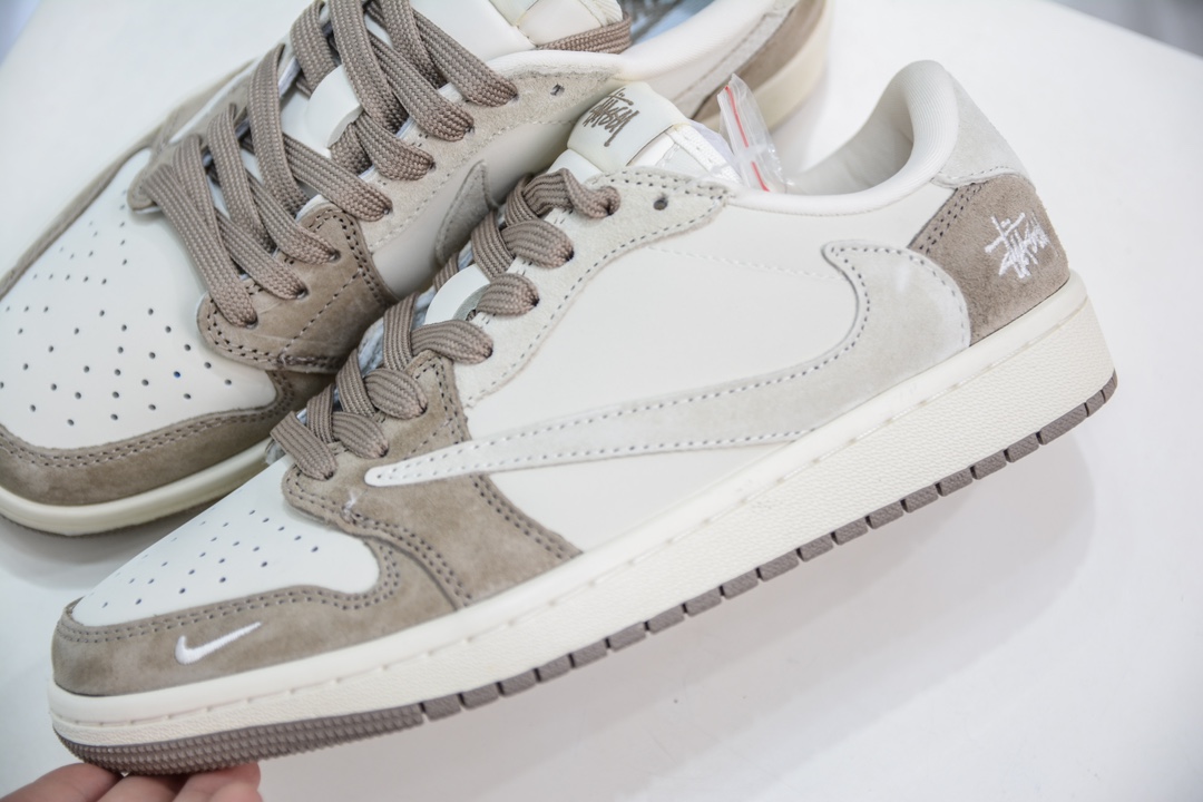 TS x Air Jordan AJ1 Low X Stussy 倒钩低帮联名斯图西定制配色 米白浅棕 JH6089-001