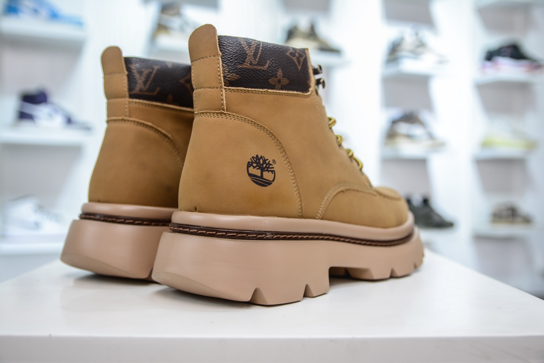 Lv x Timberland Lv联名添柏岚大黄靴 顶奢流量品牌与时代经典的结合之作