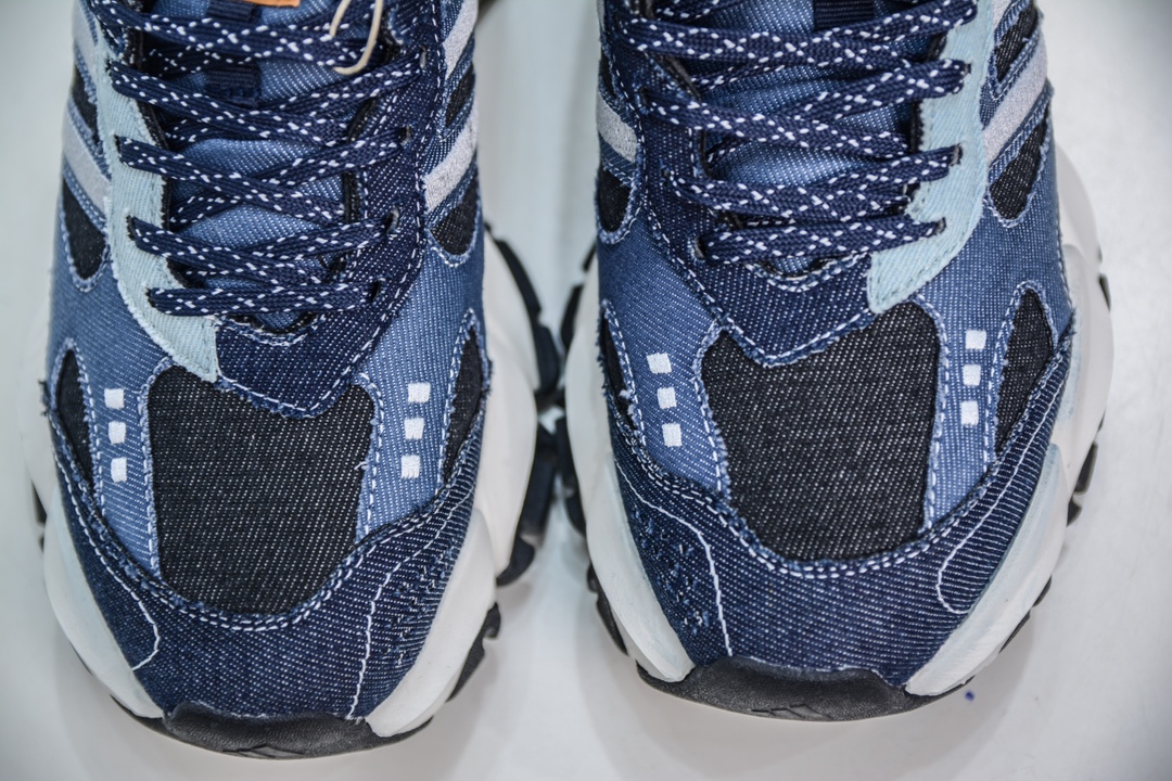 The Adidas XLG Runner Deluxe 9