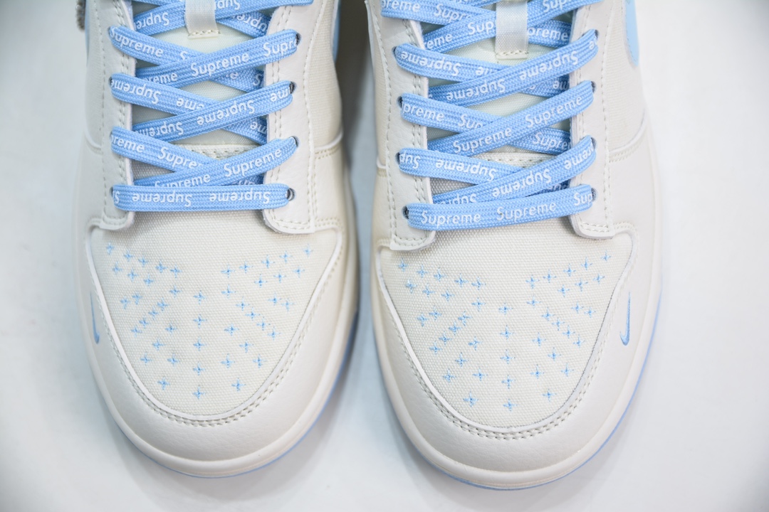 Nike SB Dunk Low x Supreme 米白天蓝 BB6698-513