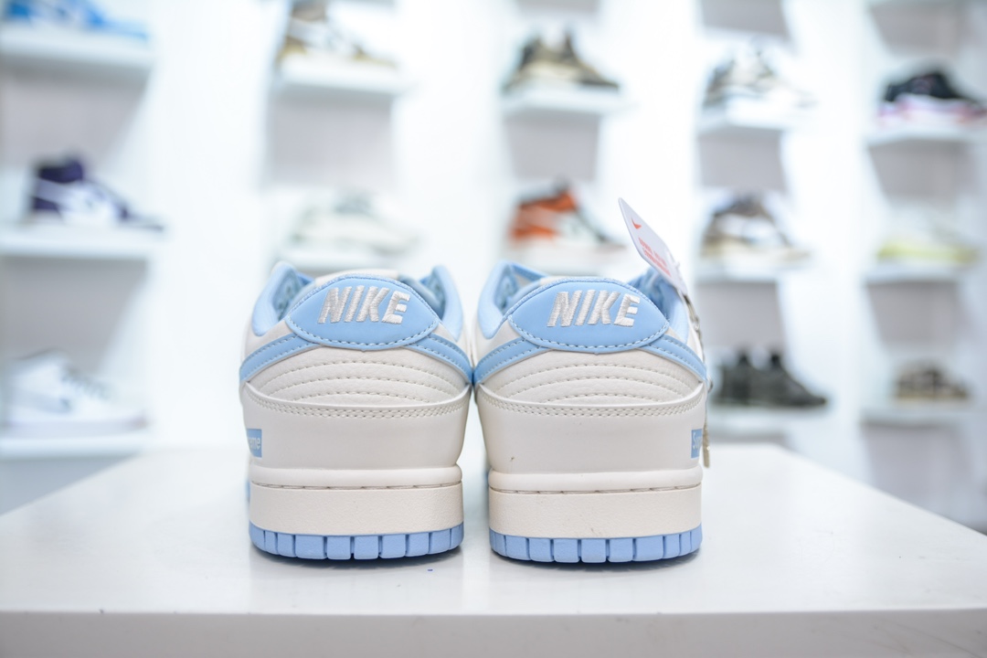 Nike SB Dunk Low x Supreme 米白天蓝 BB6698-513