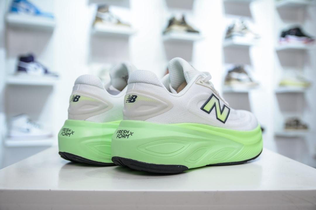 New Balance NB Fresh Foam Evoz V6 舒适耐磨低帮跑步鞋   MMORLG6