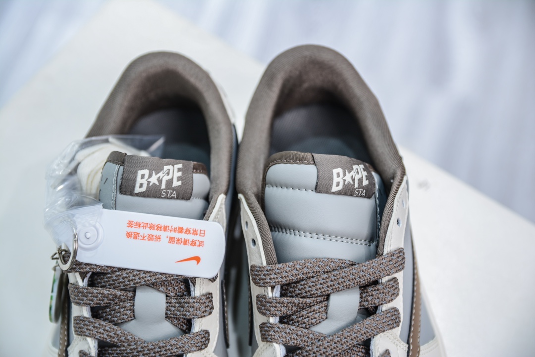 TS x Air Jordan AJ1 Low x Bape 猿人头联名-白灰棕 倒钩低帮联名定制配色  BB6511-627