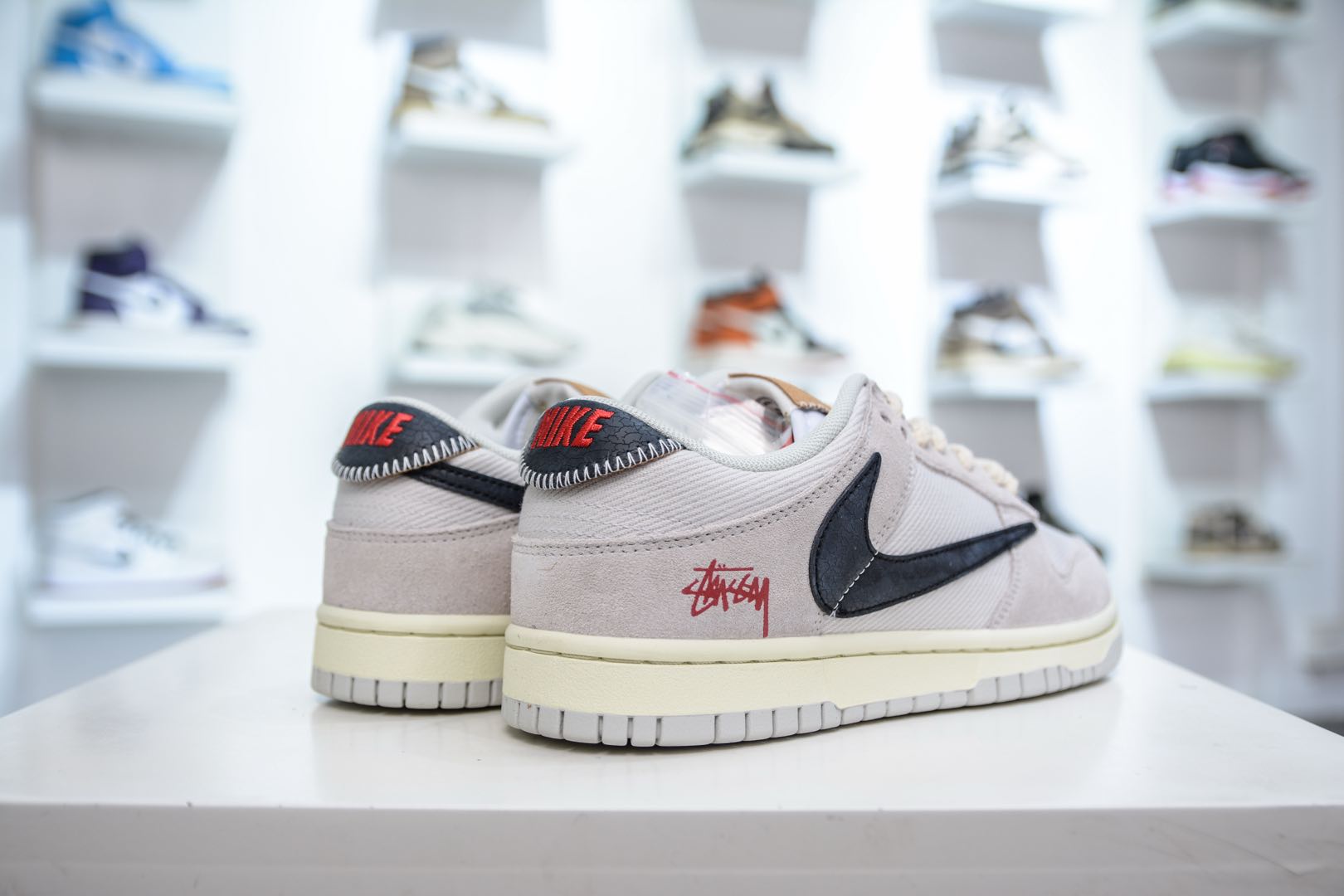 AY纯原 Stussy x NK SB Dunk Low 斯图西联名 米白   DD9776-068