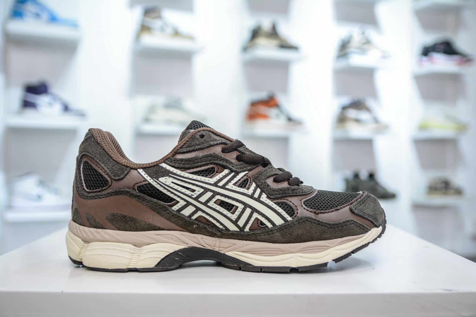 Asics Gel-NYC 纯原版本 亚瑟士运动休闲透气专业跑鞋   1203A663-200