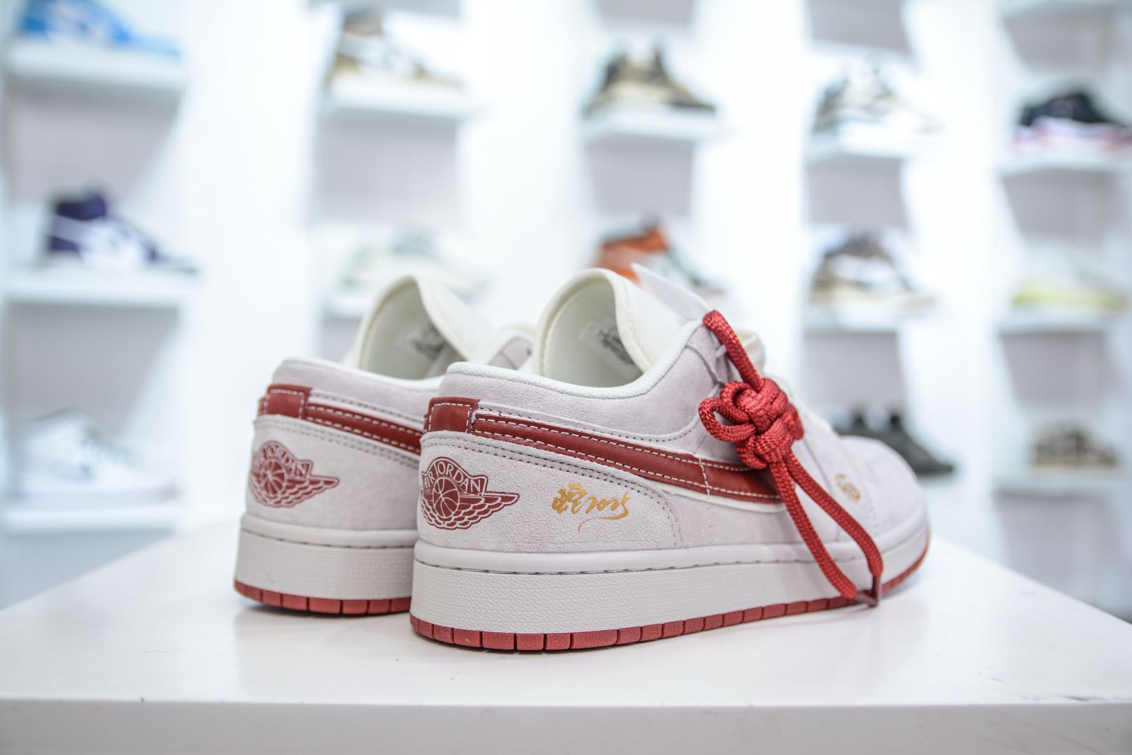 Air Jordan 1 Low 蛇年限定 灰红麂皮  XX3318-513