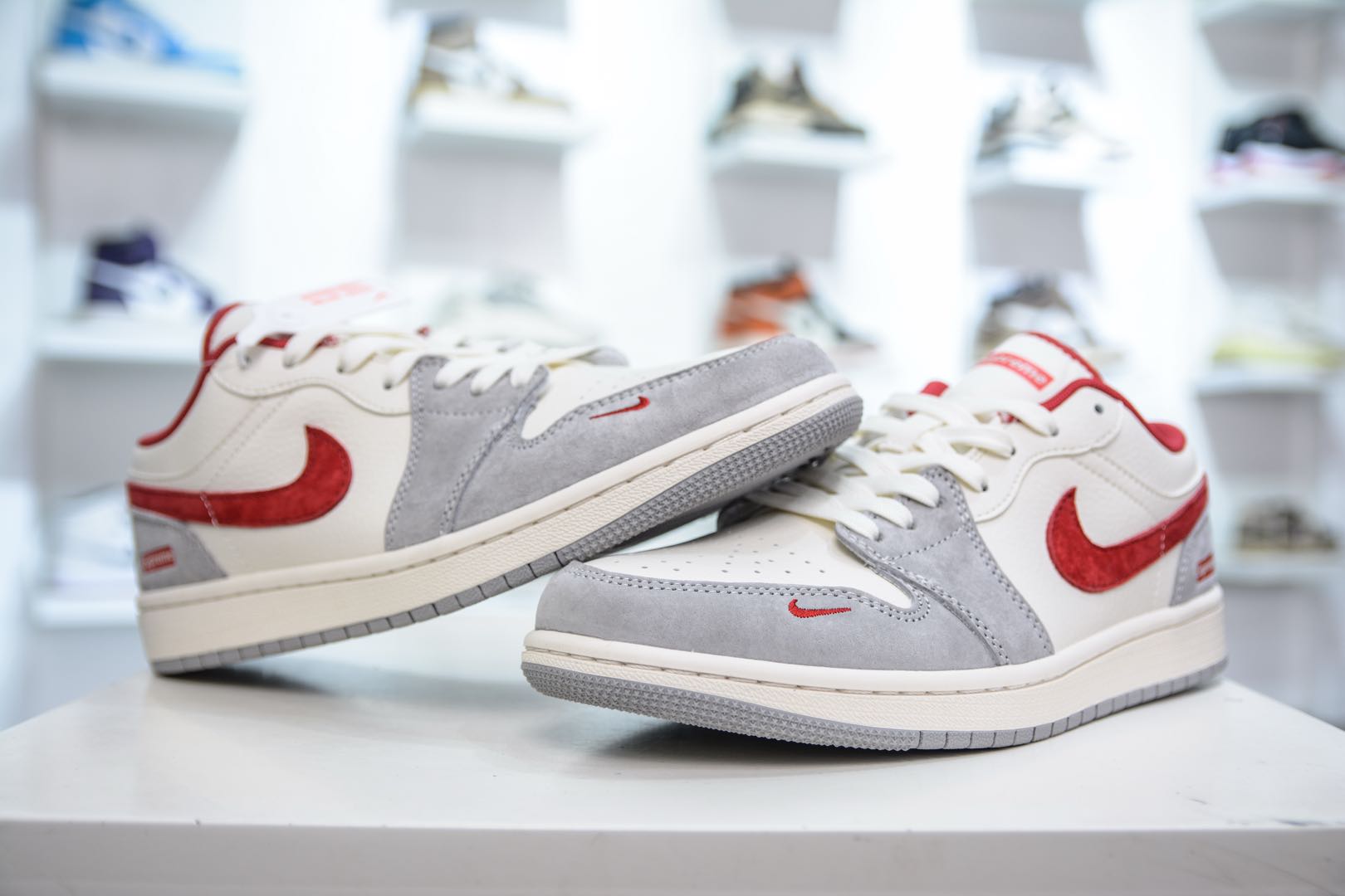 Air Jordan 1 Retro Low x Supreme SUP联名-白灰红 SJ9950-024