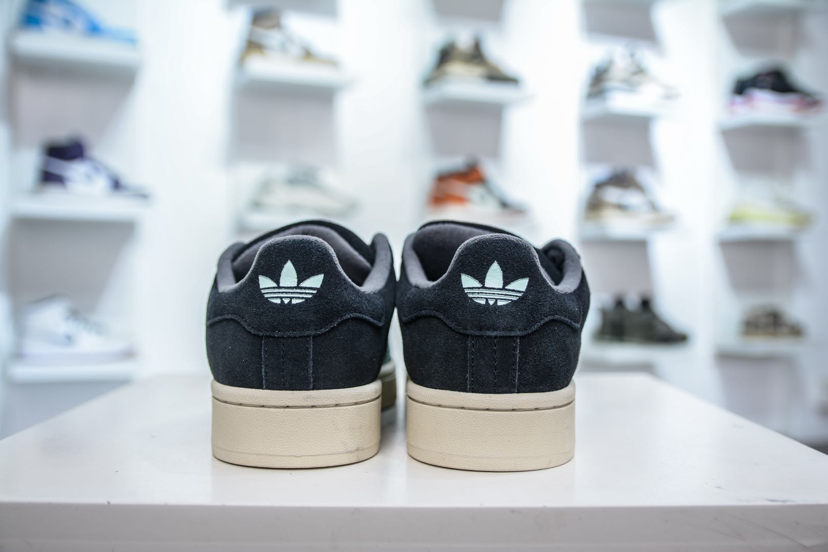 Adidas Originals Campus 00s 专柜同步配色 面包鞋  JQ0740