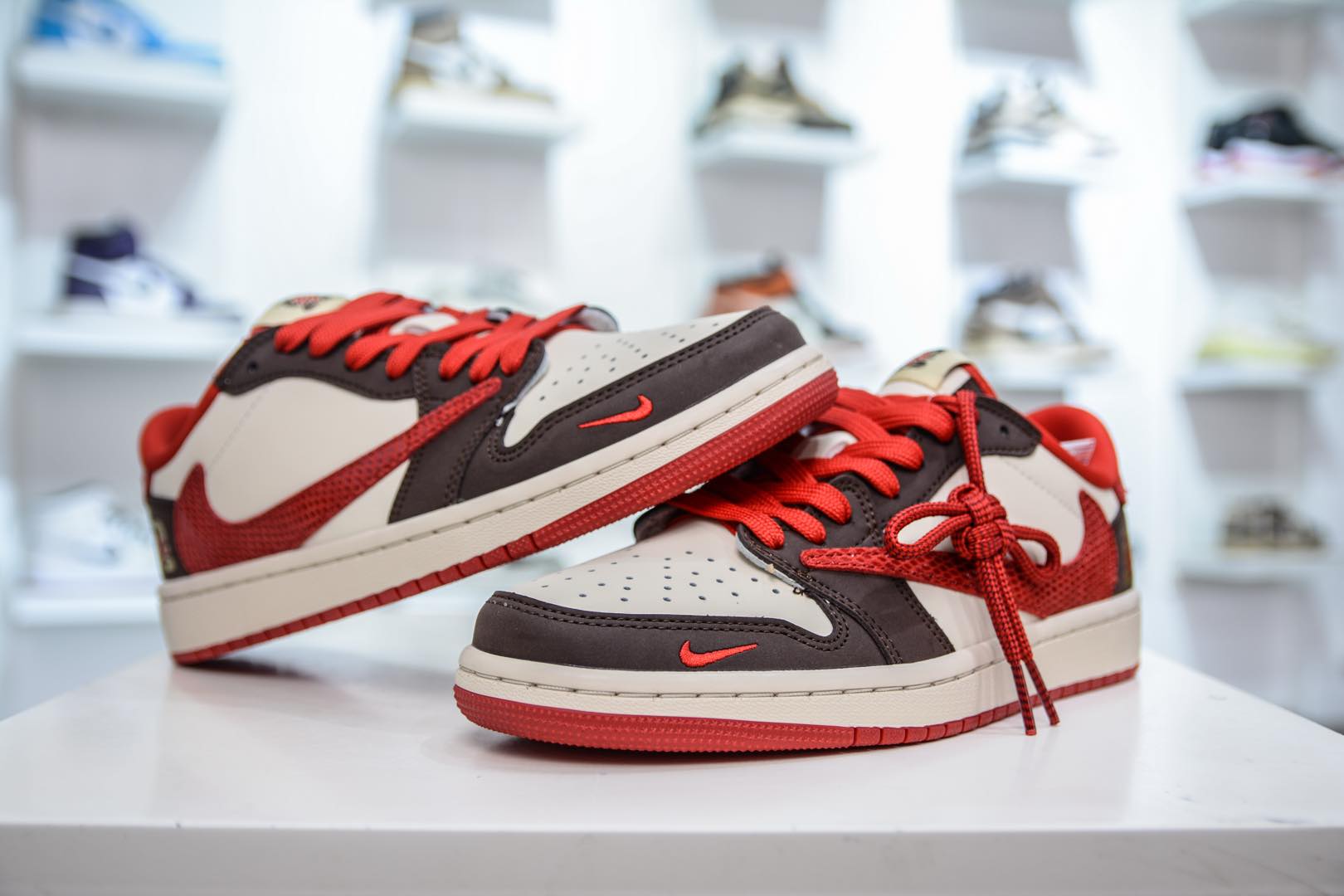 TS x Air Jordan AJ1 Low 蛇年限定棕红蛇纹勾 倒钩低帮联名定制配色  CH6336-020