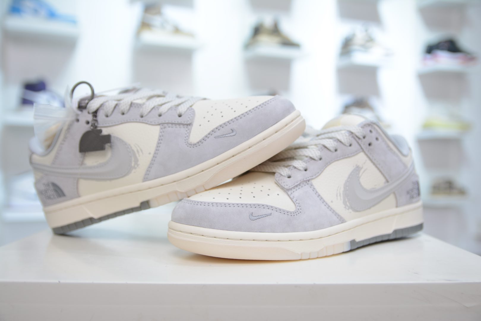 Nike SB Dunk Low x The North Face 北面联名-涂鸦灰勾  DM6868-017