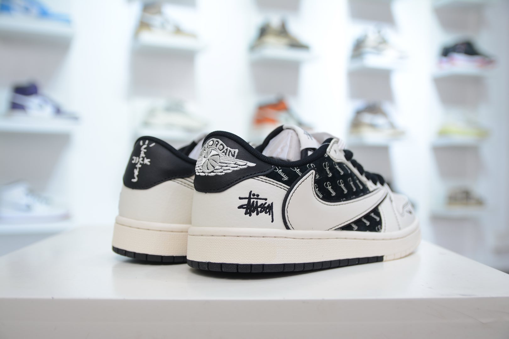 TS x Air Jordan x Stussy AJ1 Low 倒钩低帮联名斯图西 白黑线条  SJ2068-121