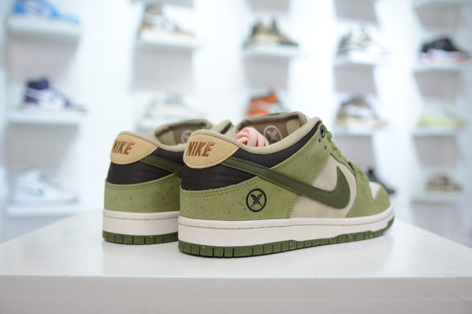 AY版纯原 Yuto Horigome x NK Dunk Low ”Asparagus”低帮冠军联名牛油果绿  HF8022-300