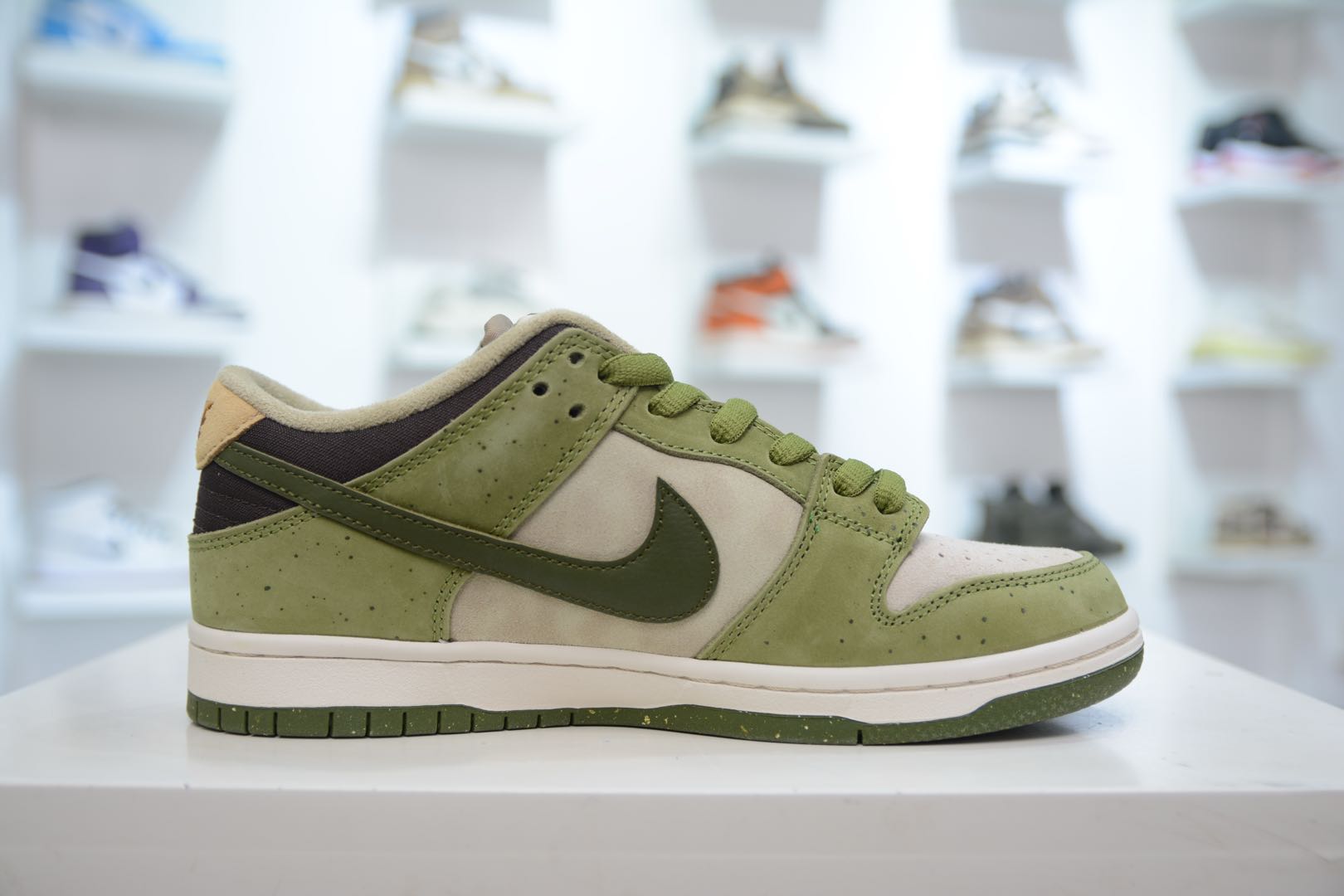 AY版纯原 Yuto Horigome x NK Dunk Low ”Asparagus”低帮冠军联名牛油果绿  HF8022-300