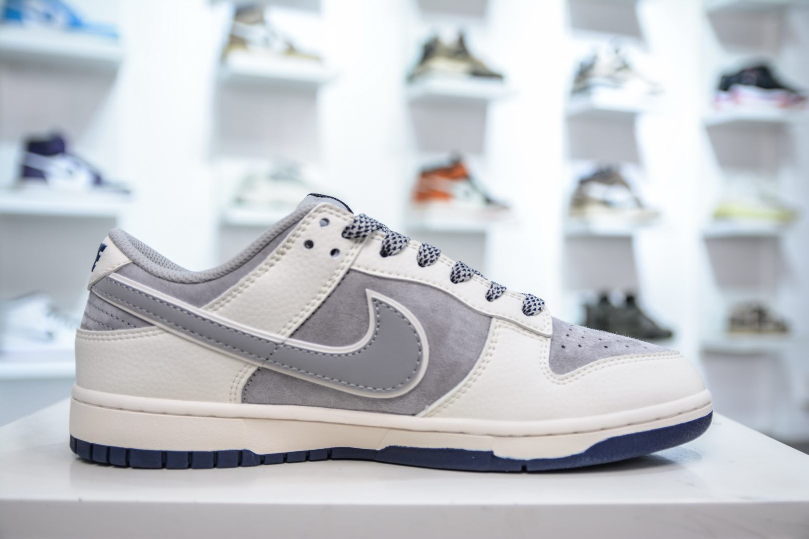 Nike SB Dunk Low x The North Face 北面联名-米灰印花灰勾  DM6868-009