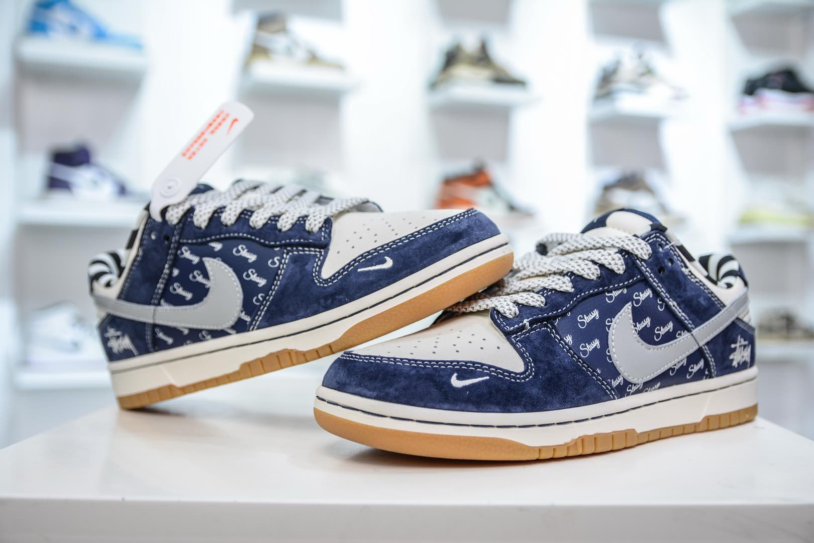 Nike SB Dunk Low x Supreme x Stussy 斯图西联名-生胶蓝麂皮  XS1086-009