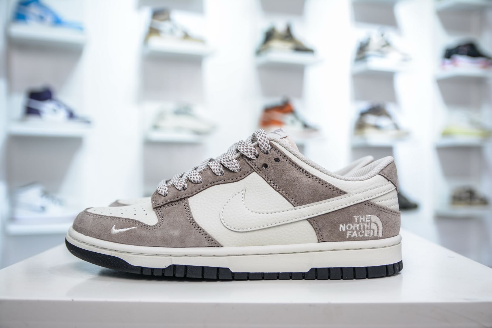 Nike SB Dunk Low x The North Face 北面联名-米白棕   DJ2024-063