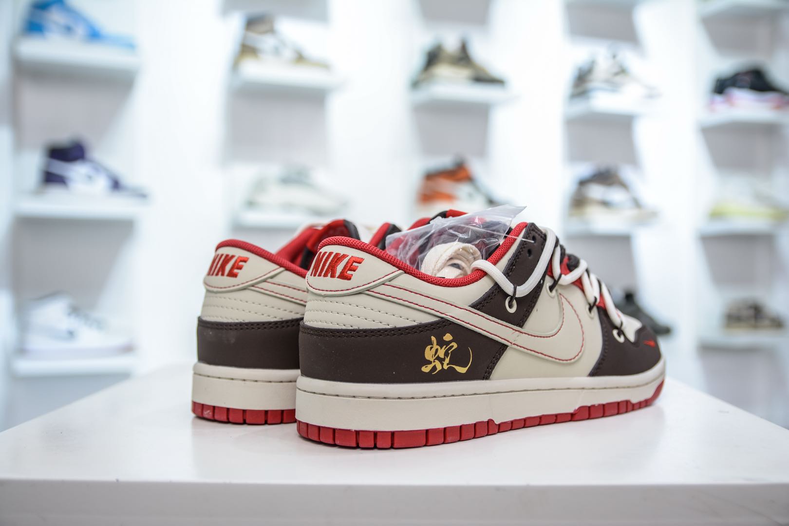 Nike SB Dunk Low 蛇年限定-棕米白  YX5066-268