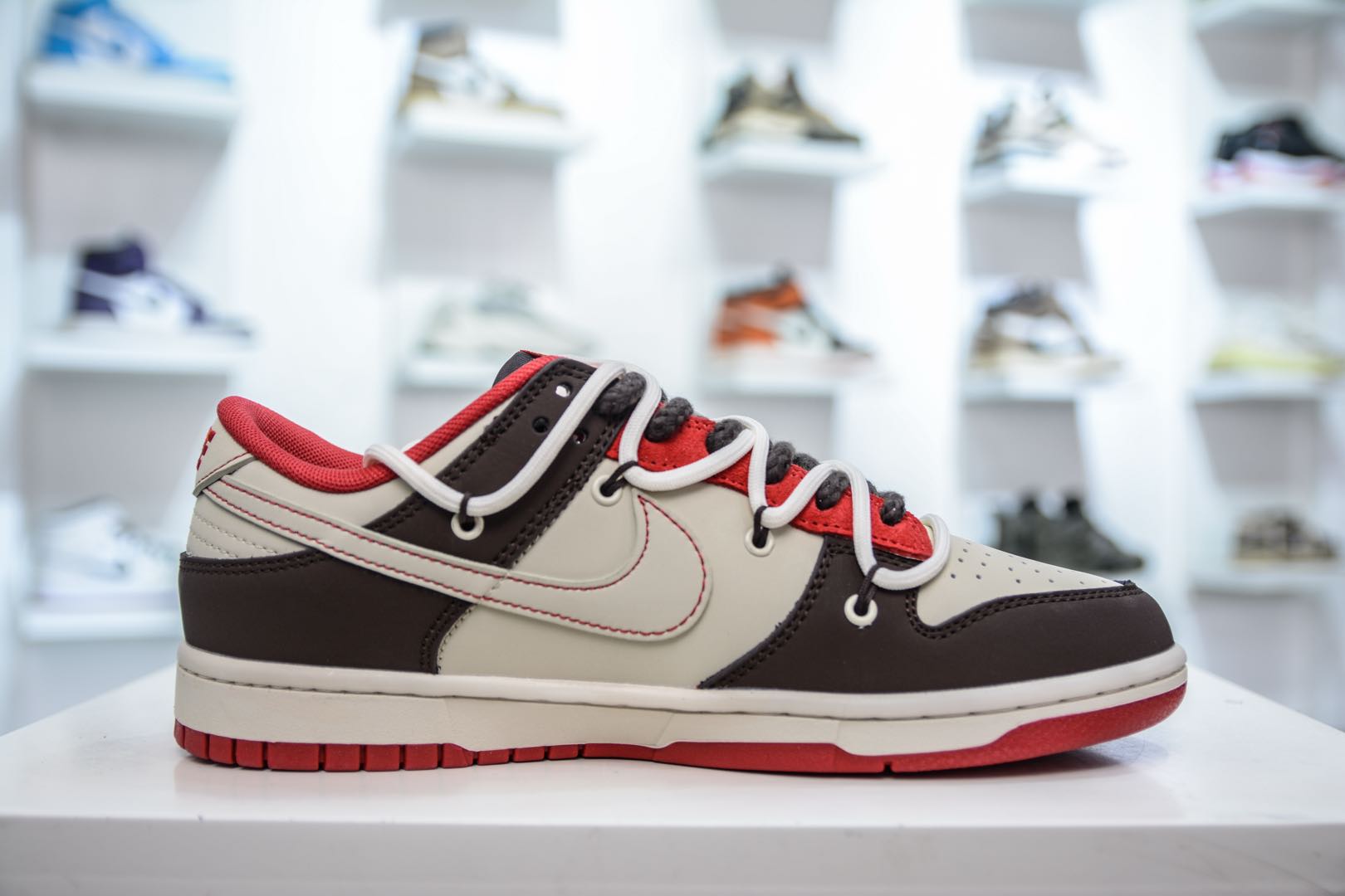 Nike SB Dunk Low 蛇年限定-棕米白  YX5066-268