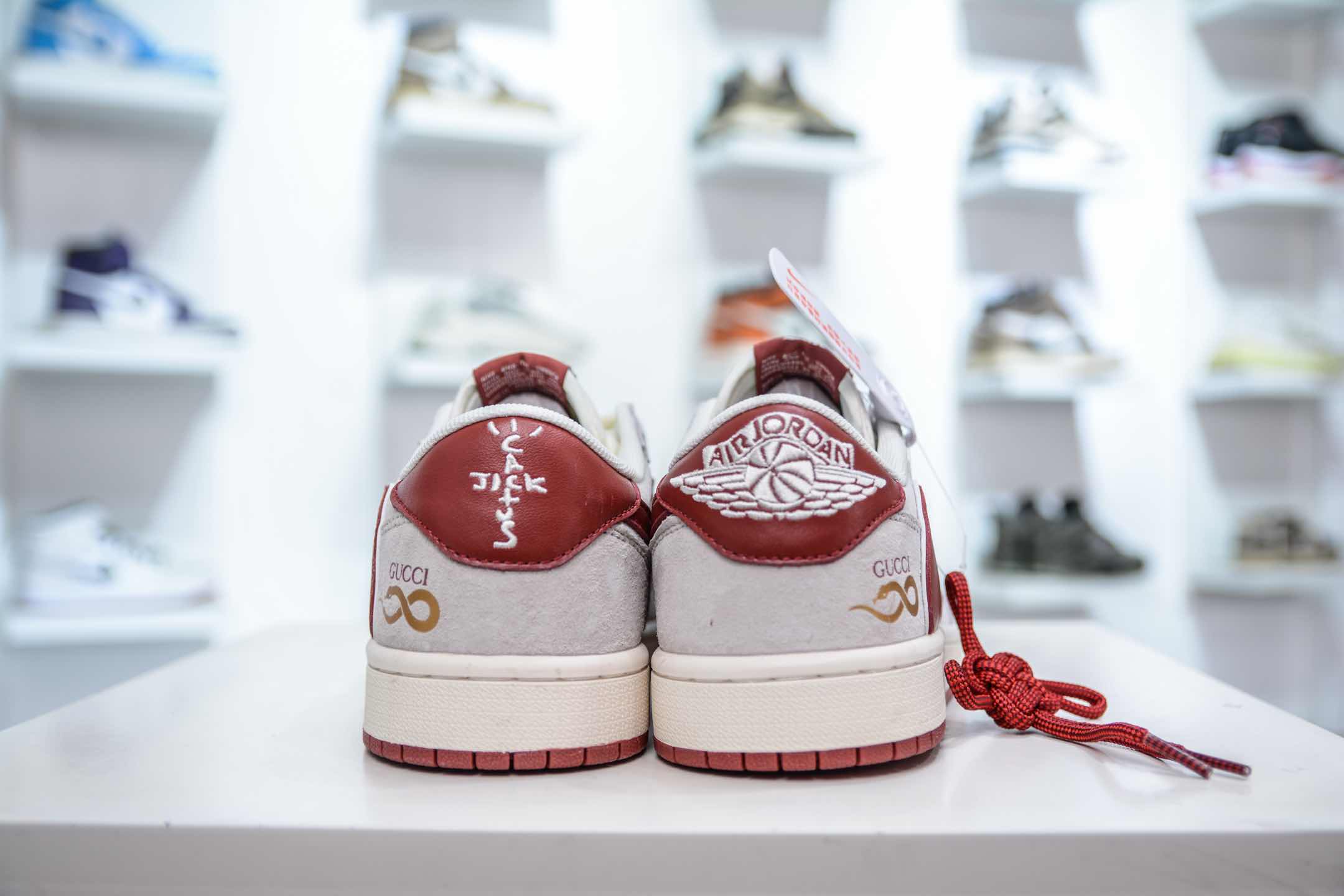 TS x Air Jordan AJ1 Low x GUCCI 倒钩低帮古驰联名-米白红   XZ6188-056