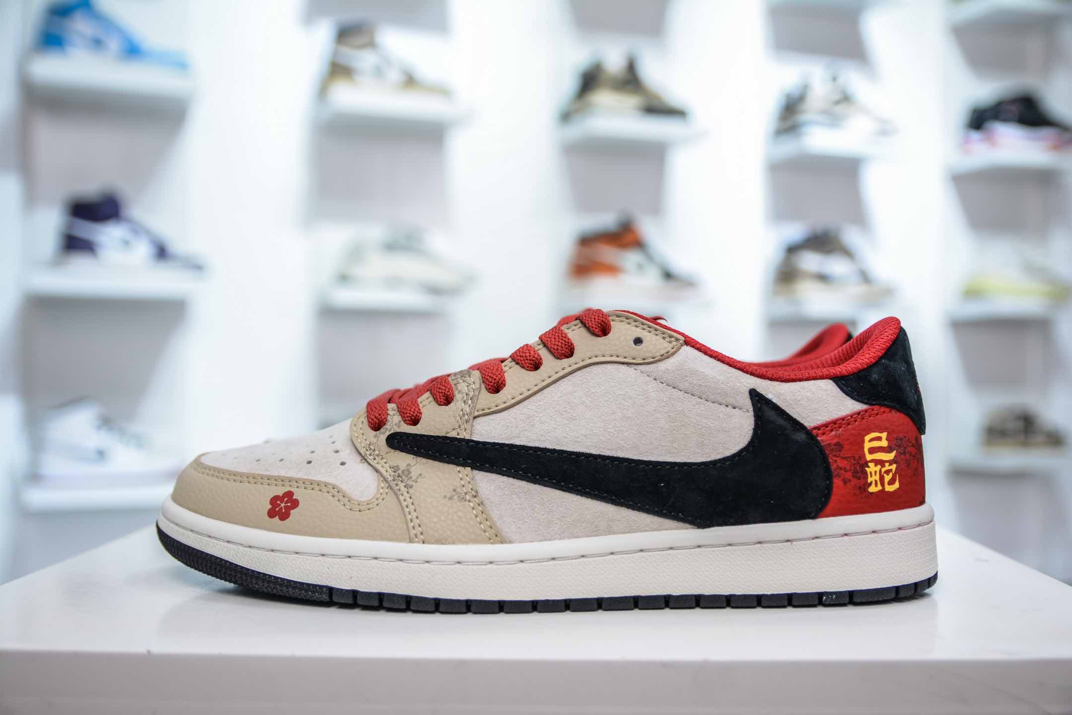 TS x Air Jordan AJ1 Low 倒钩低帮蛇年限定 红棕黑勾   DM7866-077