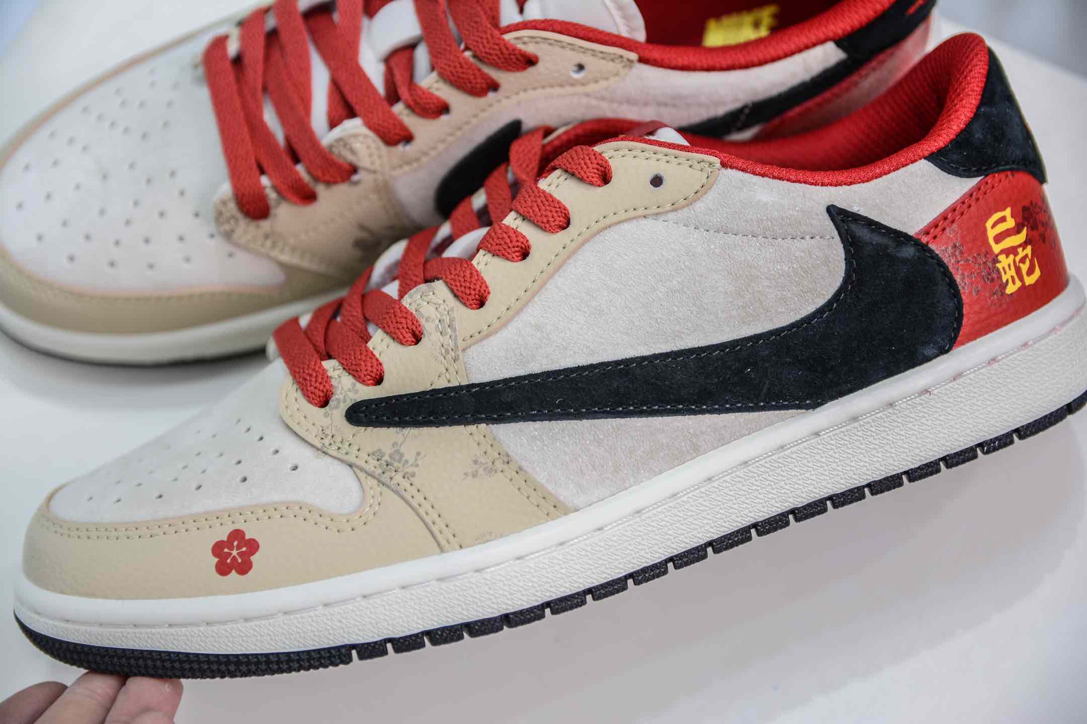 TS x Air Jordan AJ1 Low 倒钩低帮蛇年限定 红棕黑勾   DM7866-077