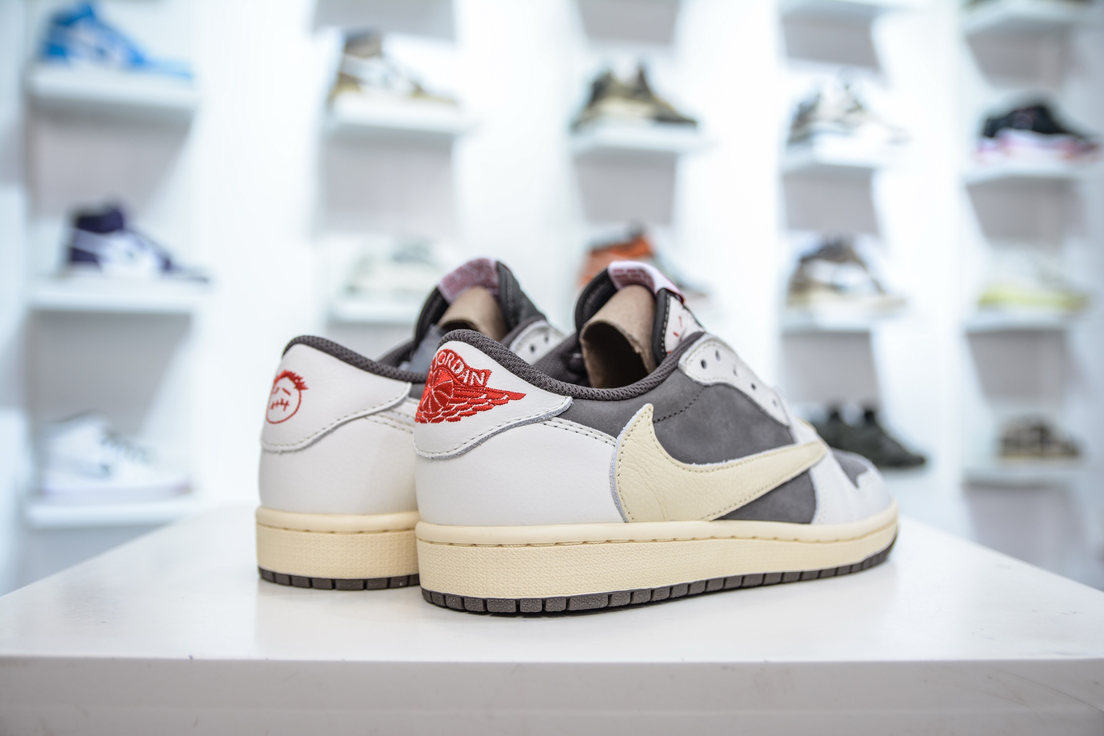 大厂福利特价 Travis Scott x Air Jordan AJ1 Low OG SP TS联名白棕倒钩低帮 DM7866-162