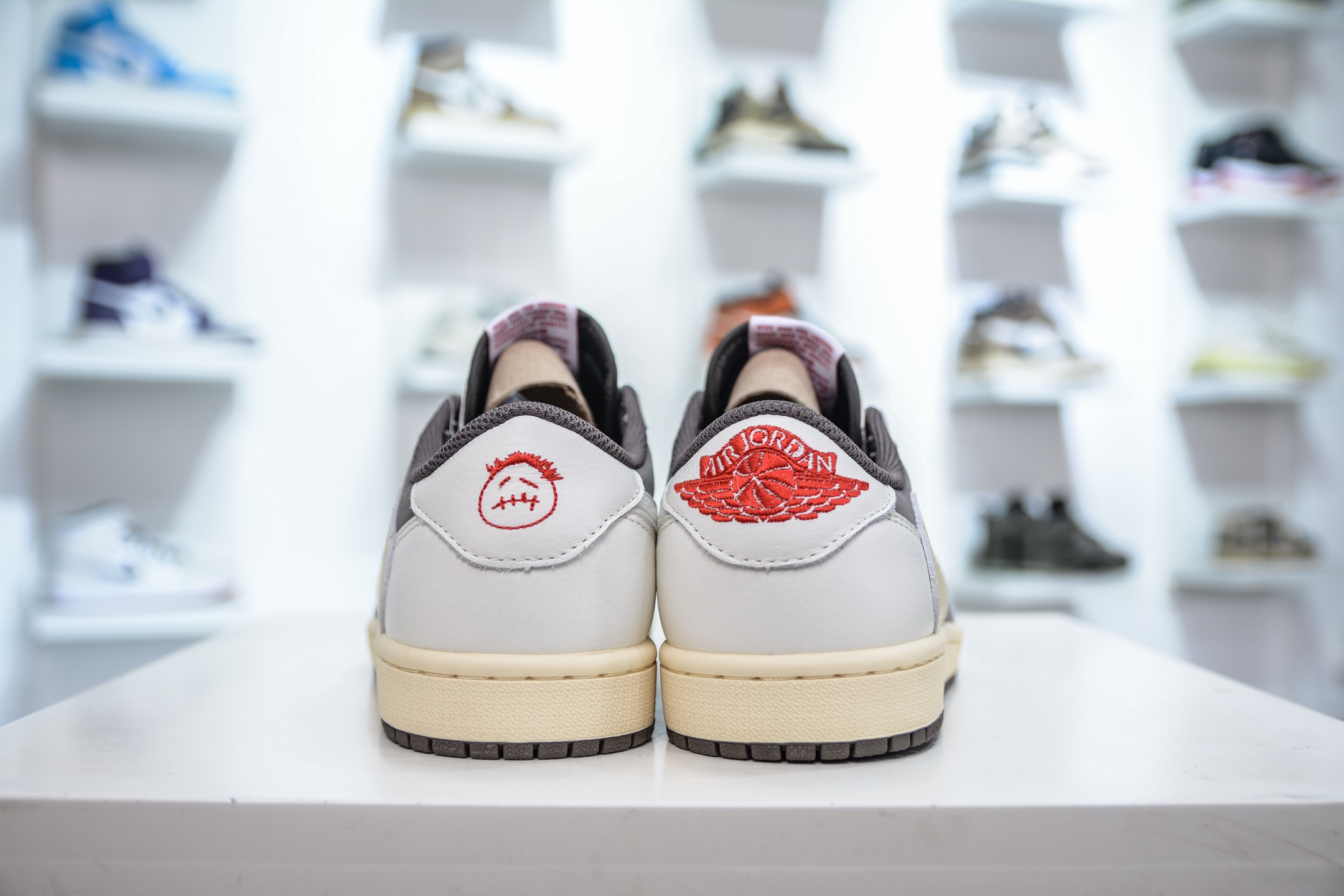 大厂福利特价 Travis Scott x Air Jordan AJ1 Low OG SP TS联名白棕倒钩低帮 DM7866-162