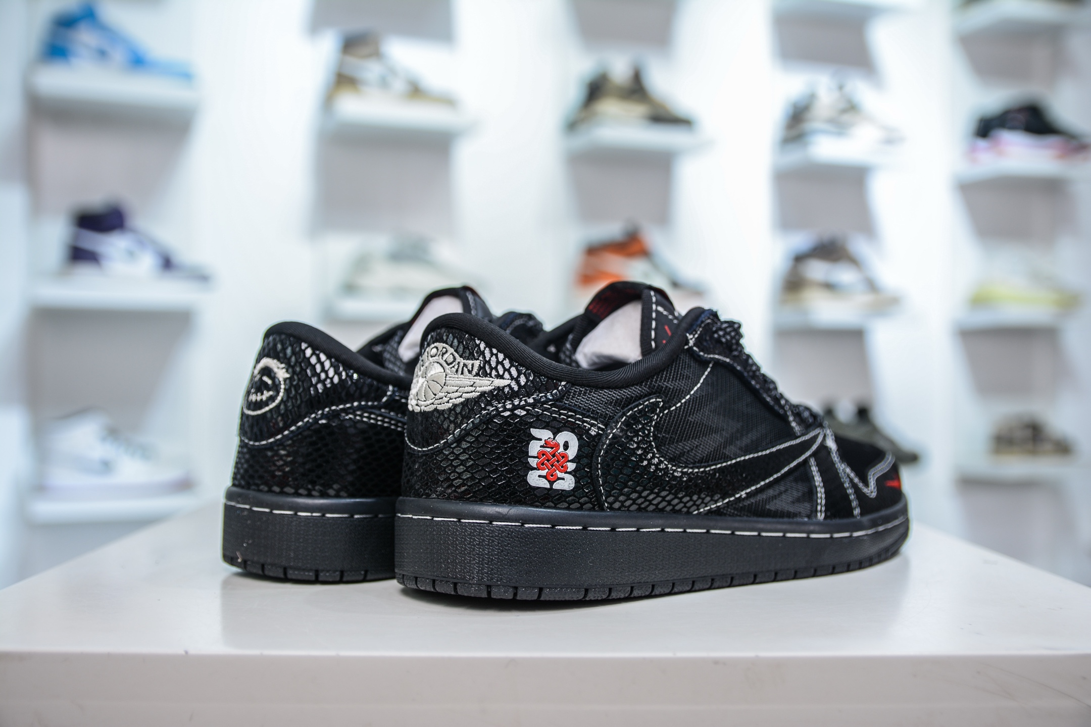 TS x Air Jordan AJ1 Low 倒钩低帮蛇年限定-黑网蛇纹  CH6336-018