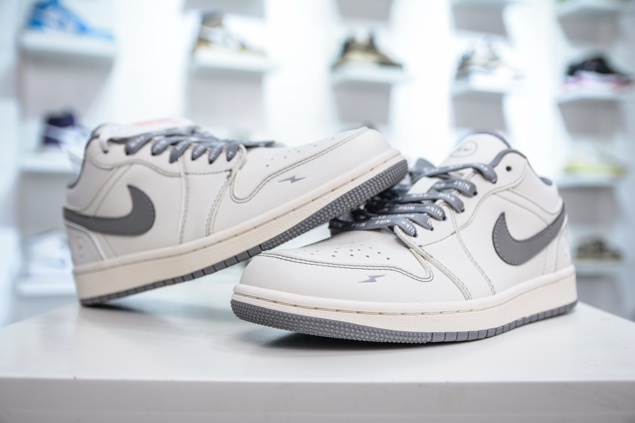 Air Jordan 1 Low x Fragment Design 藤原浩闪电联名-米白灰  CF3688-020