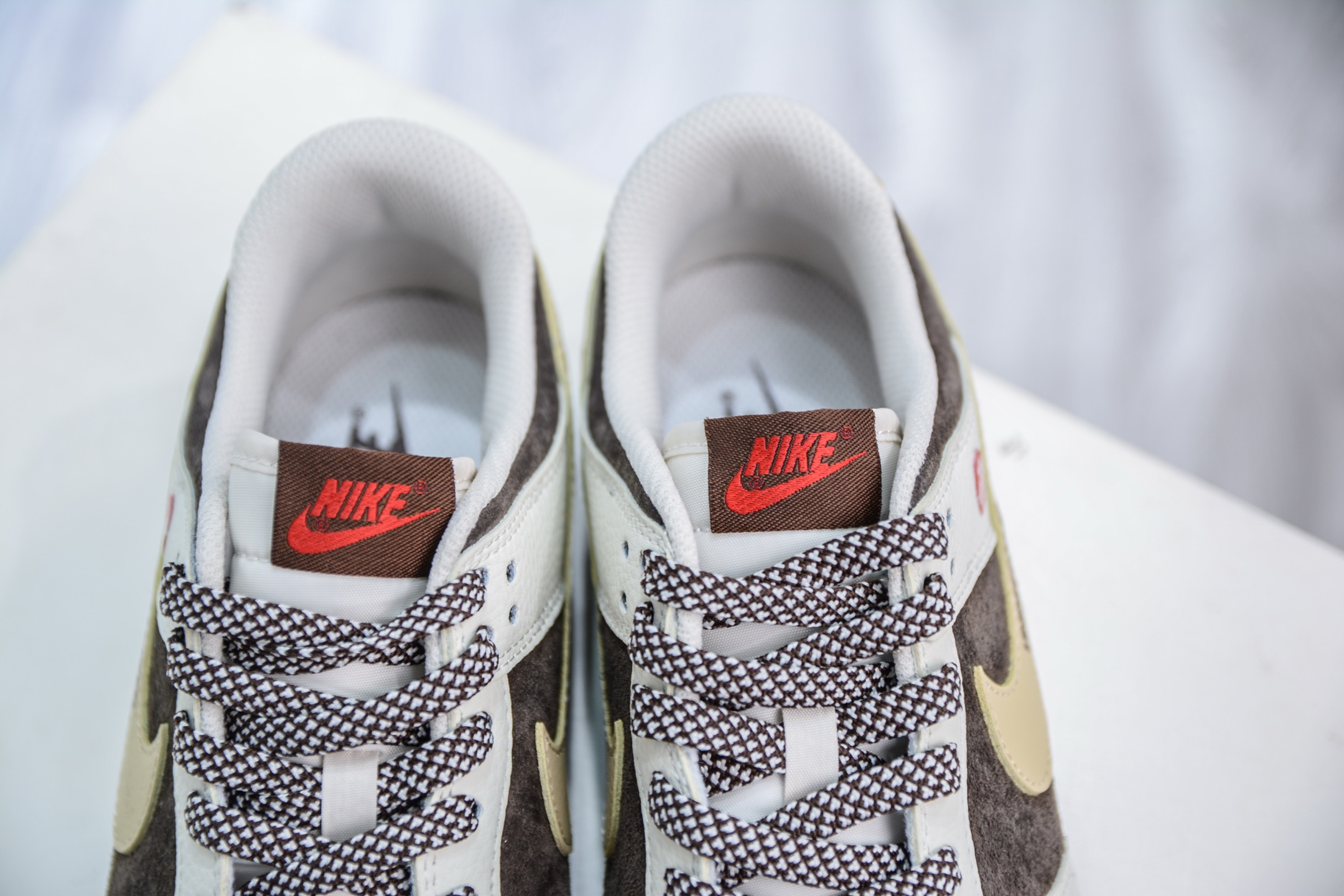 Nike Dunk Low x Undefeated UND联名-米棕卡其勾   DJ2024-089