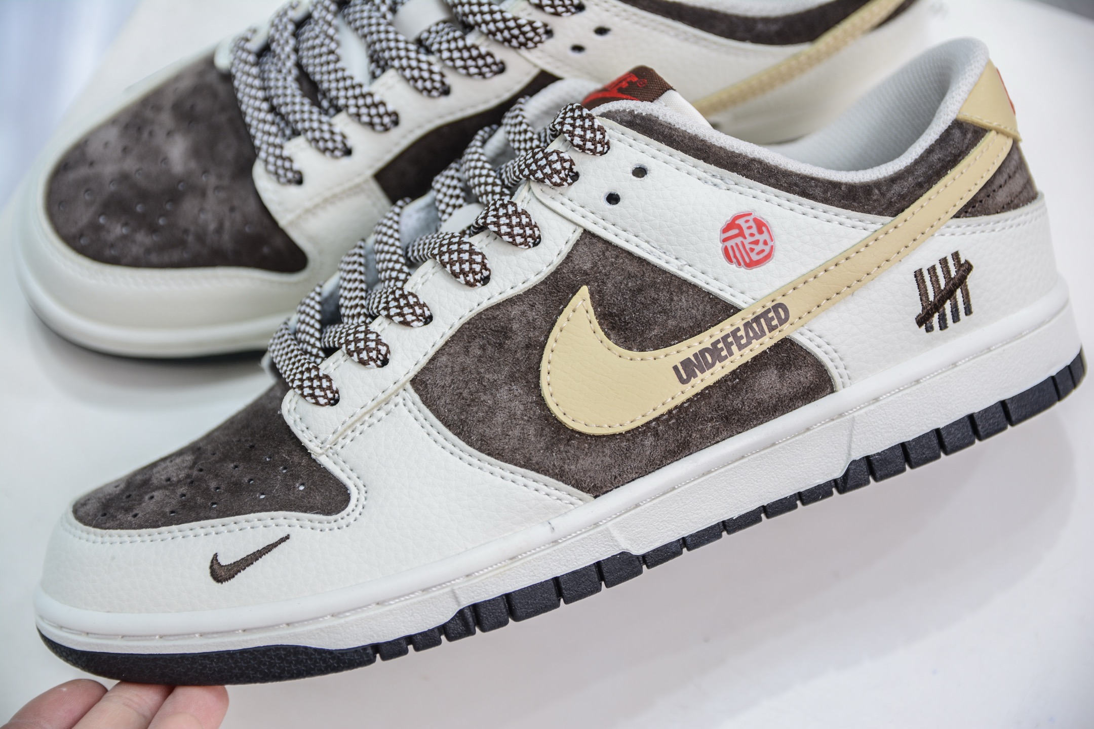 Nike Dunk Low x Undefeated UND联名-米棕卡其勾   DJ2024-089