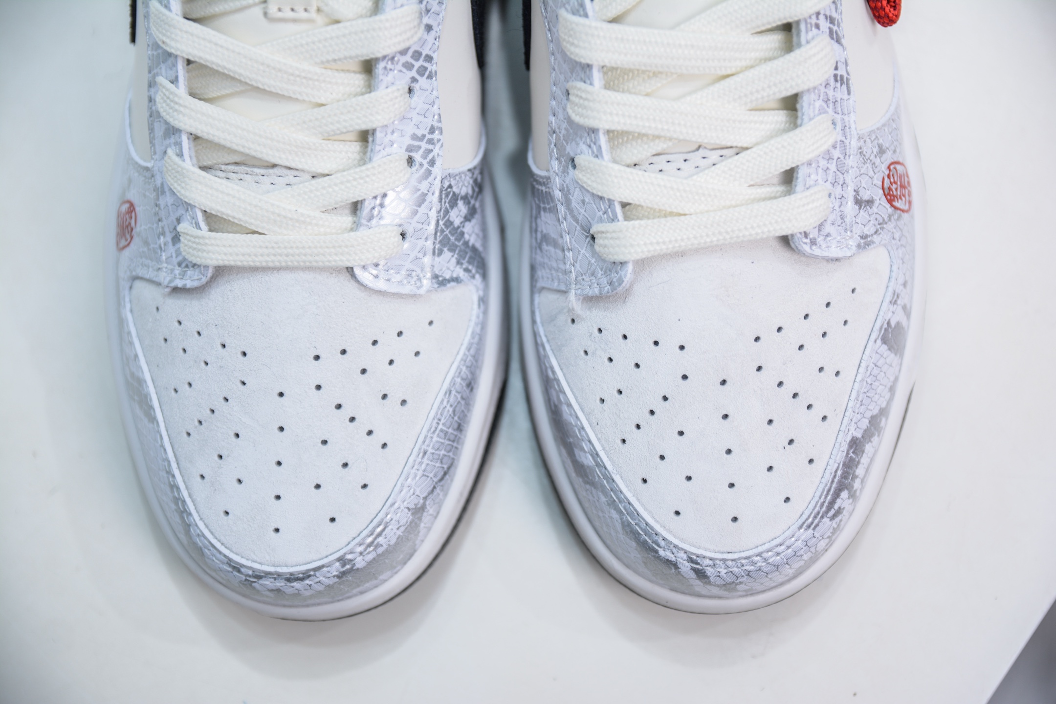 Supreme x Nike Dunk Low 蛇年限定 SUP联名-白蛇  AG3702-852