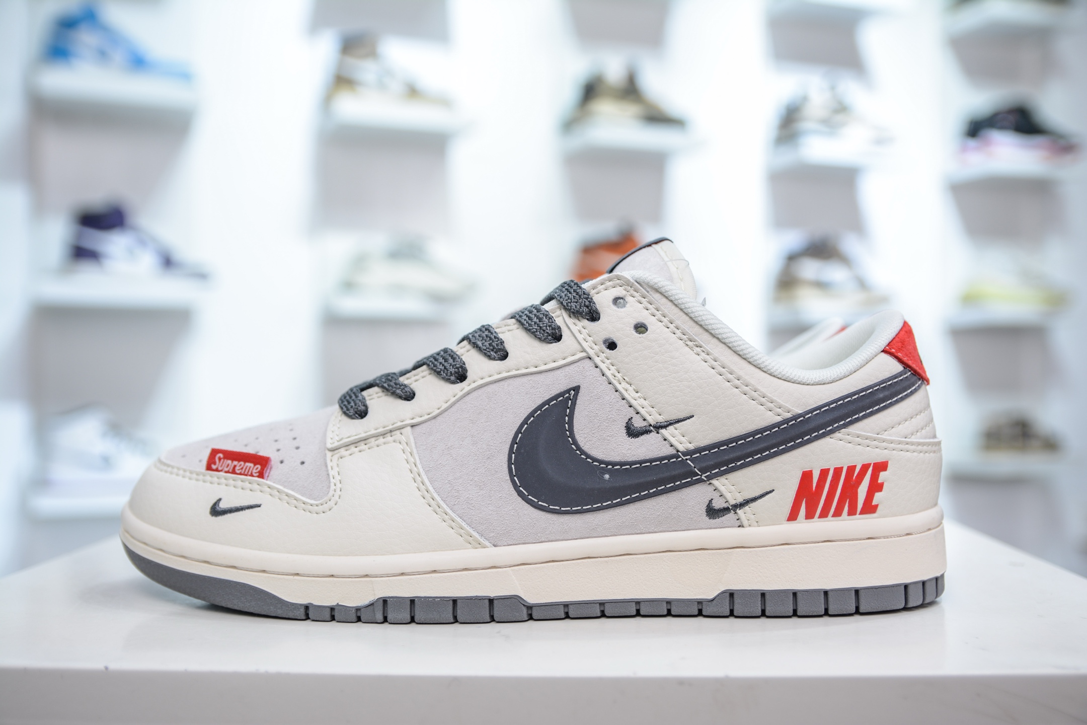 Nike SB Dunk Low x Supreme SUP联名-米灰 FC1688-205