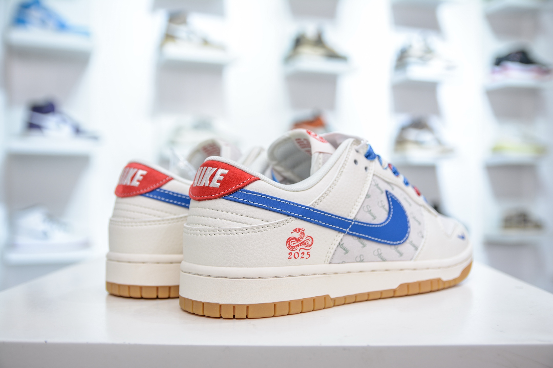 Nike SB Dunk Low x Stussy 斯图西蛇年限定-白灰蓝红   FC1688-207