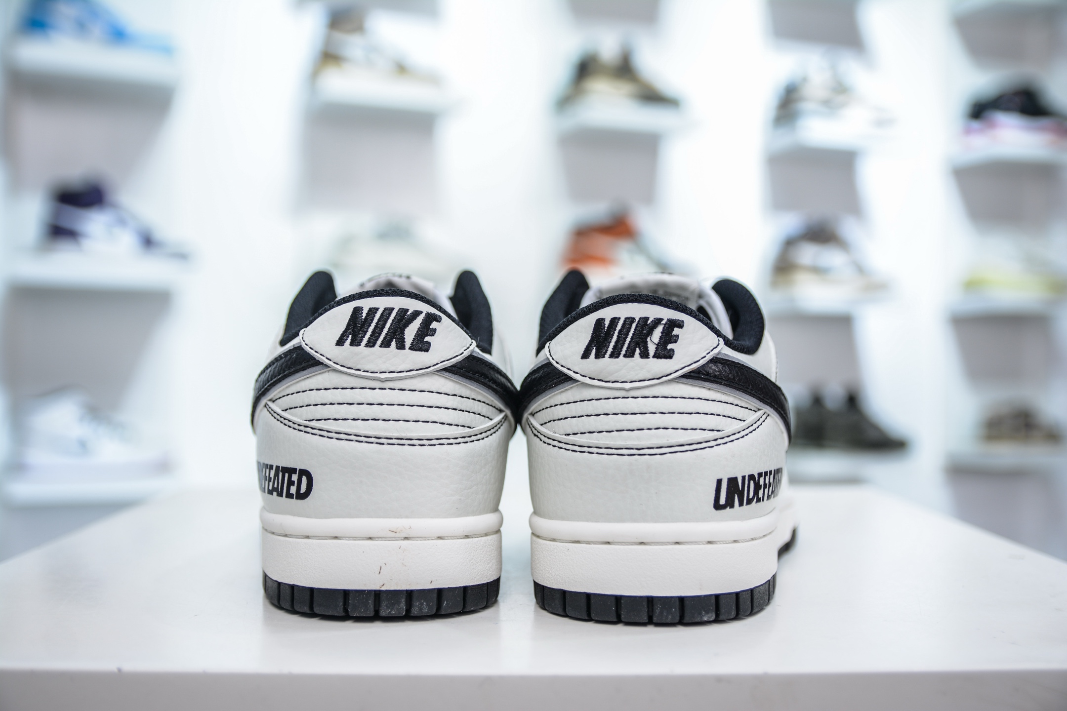 Nike SB Dunk Low x UNDEFEATED UND联名-白黑线条  UN1697-666