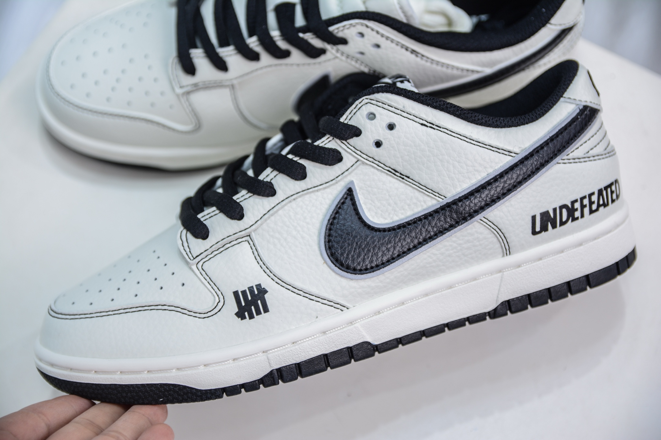 Nike SB Dunk Low x UNDEFEATED UND联名-白黑线条  UN1697-666