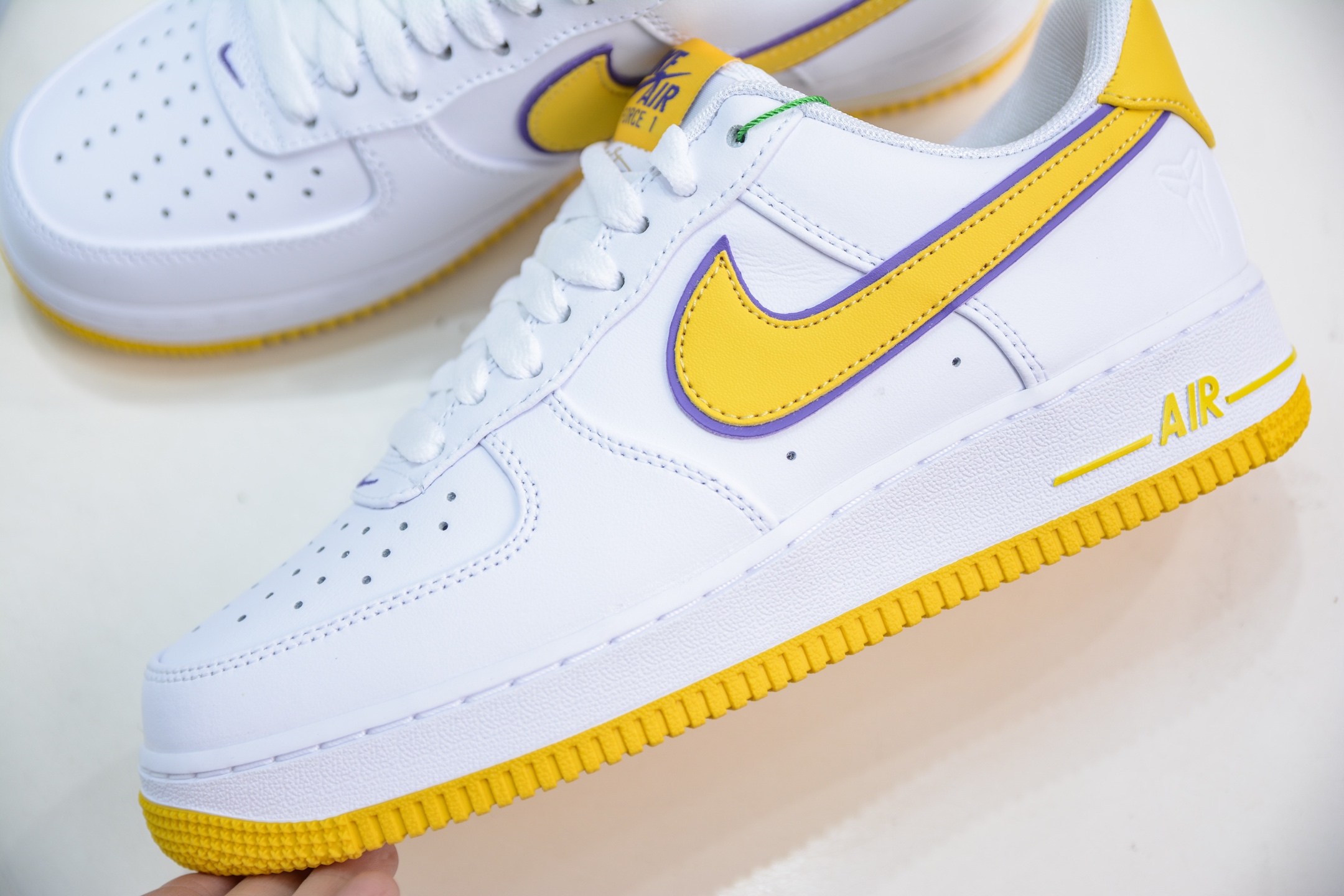 HY版纯原 Nk Air Force 1'07 Low 致敬曼巴 白黄  FZ1151-100