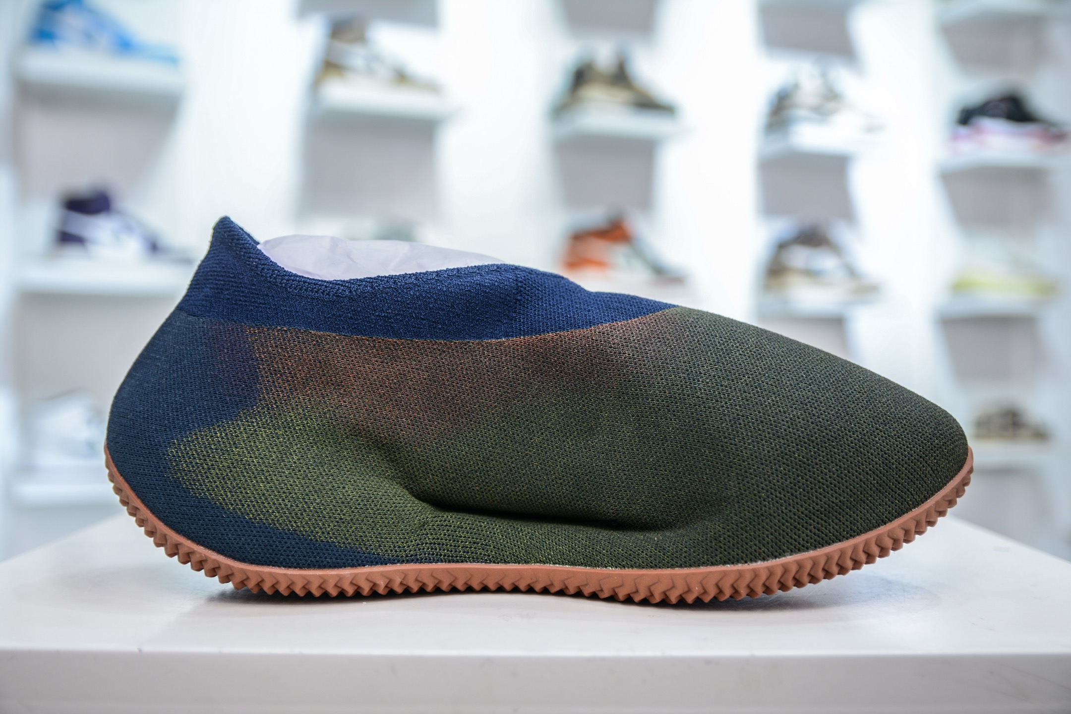 XA版本 Yeezy Knit Runer”Sulfur”功夫跑步者系列低帮袜套式轻便针织透气休闲运动慢跑鞋 HP3370